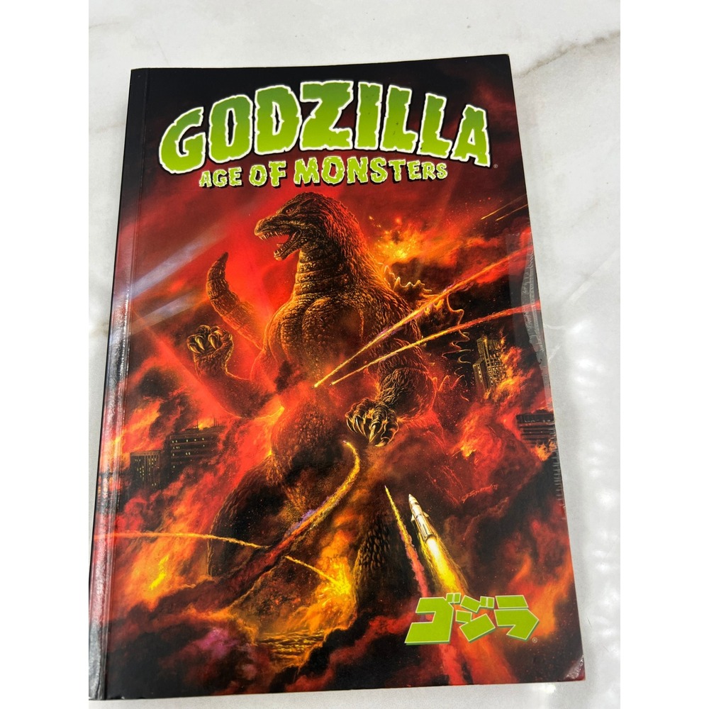Godzilla Age of Monsters Dark Horse Comics 1998 First Edition Trade Paperback